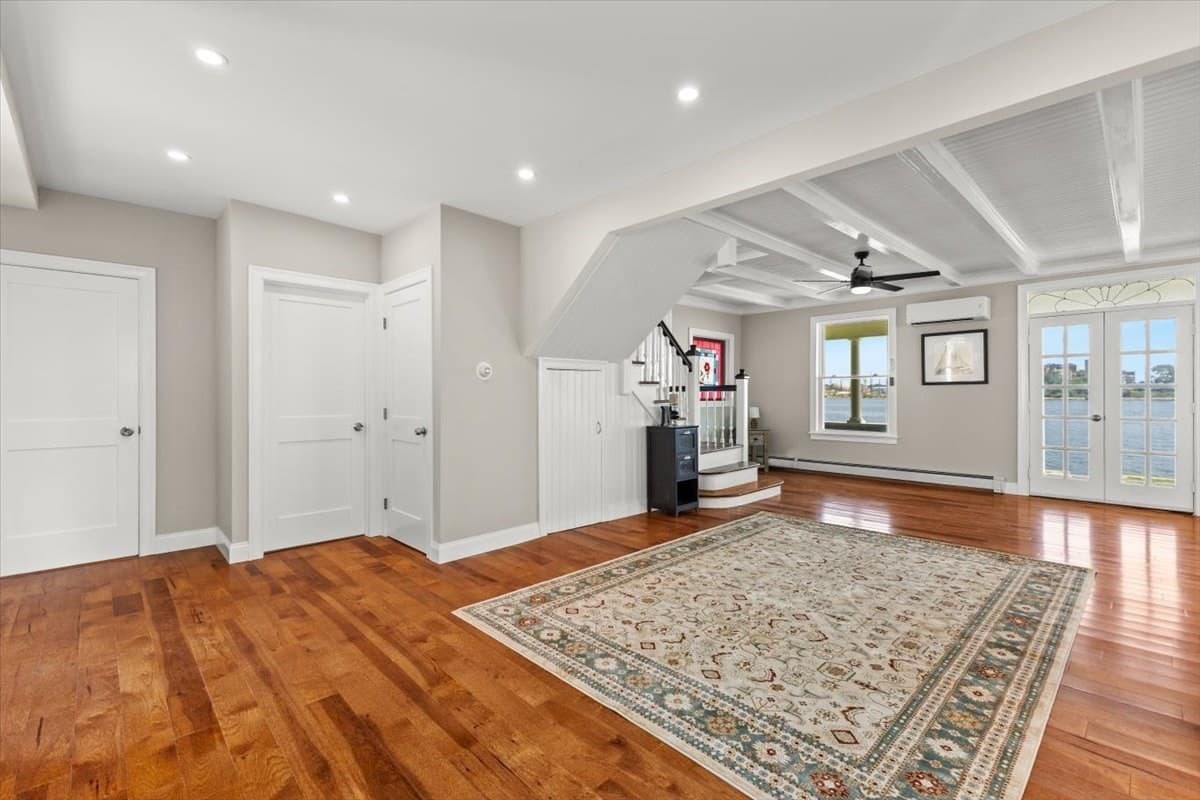 Single Family Residence at 1366 Gardners Neck Rd, Swansea MA 02777, photo 18 of 35