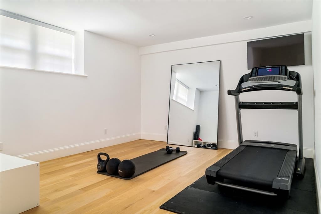 Single Family Residence at 15 Farlow Rd, Newton MA 02458, photo 33 of 42