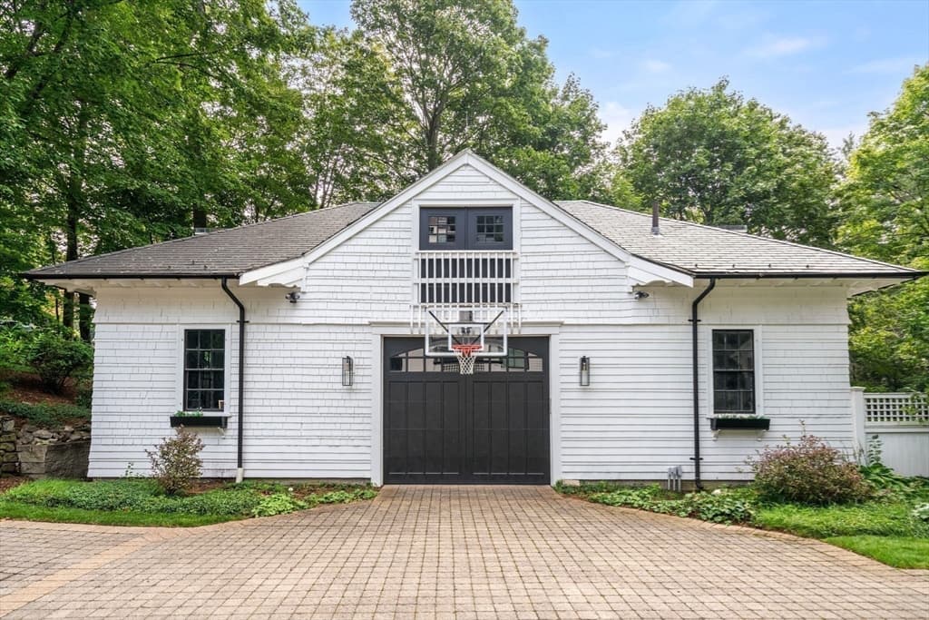 Single Family Residence at 15 Farlow Rd, Newton MA 02458, photo 41 of 42