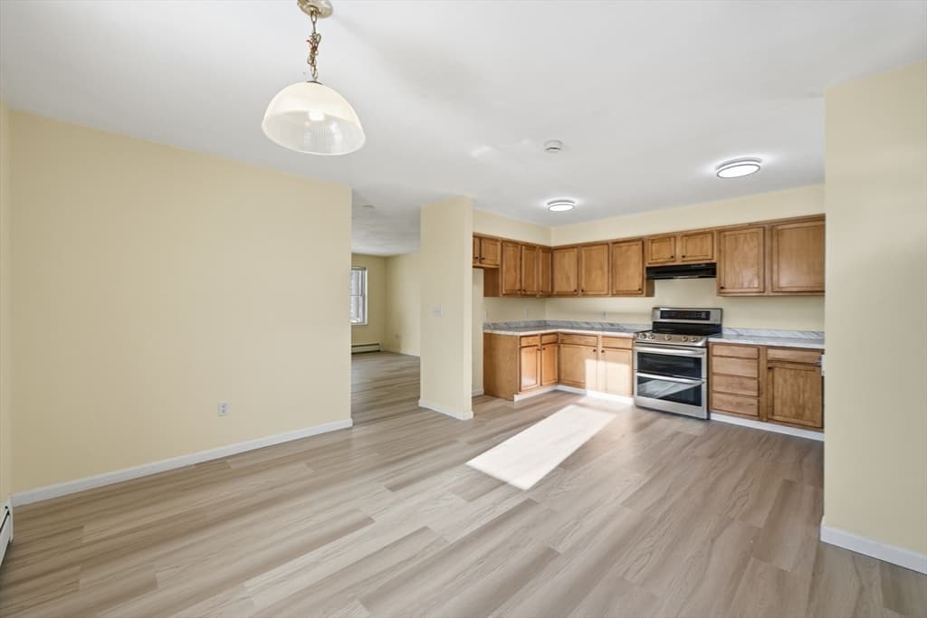 200 Beacon St, Worcester MA 01610 photo 5