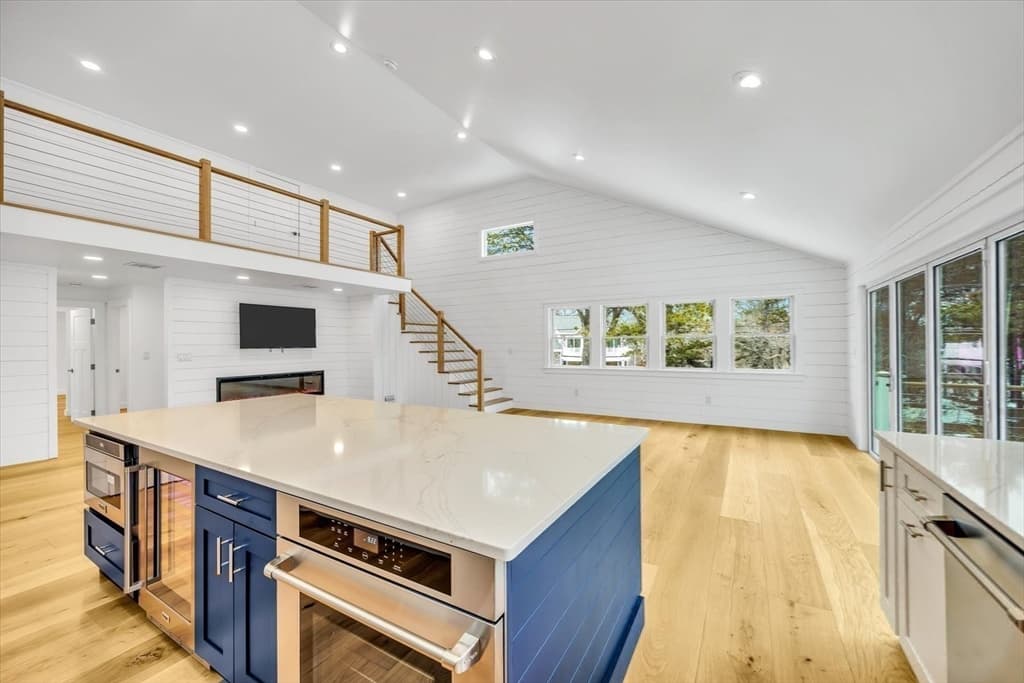 531 Menauhant Rd, Falmouth MA 02536 photo 14