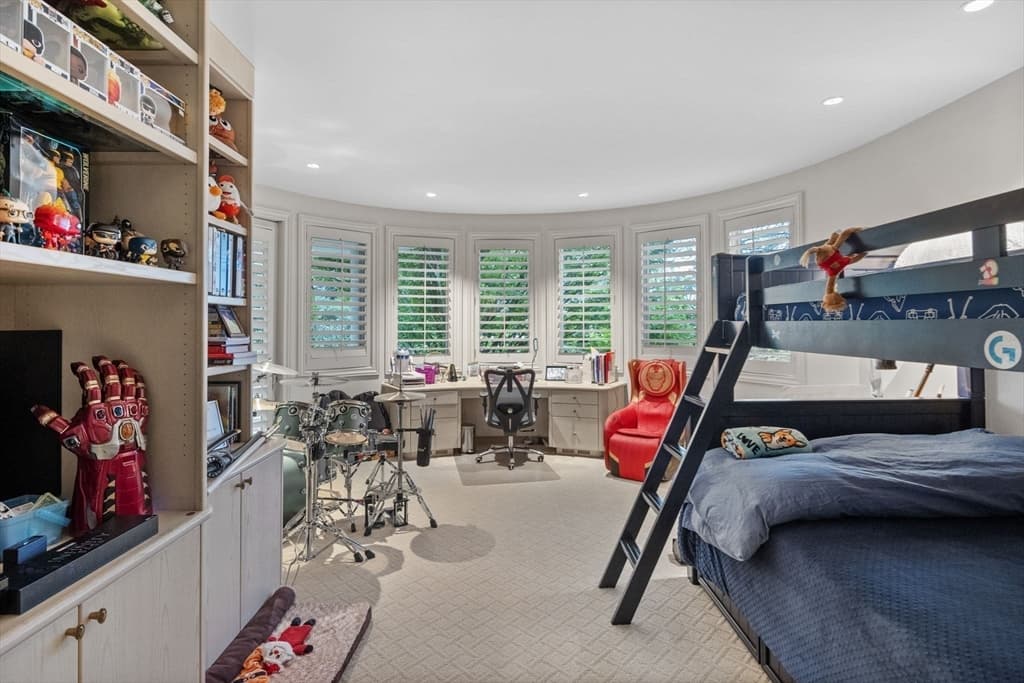 99 Baldpate Hill Road, Newton MA 02459 photo 15