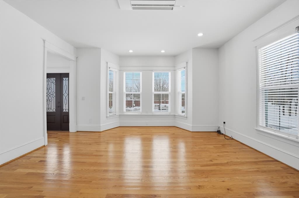 Single Family Residence at 11 Taylor Street, Littleton MA 01460, Littleton, photo 13 of 42