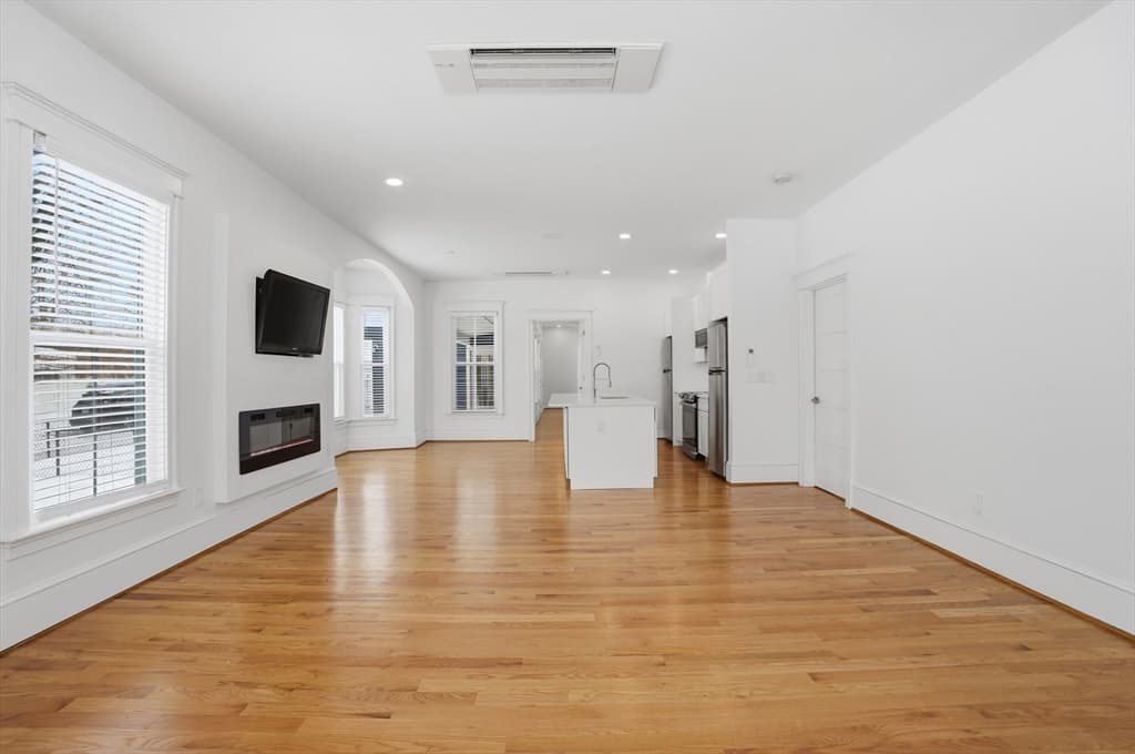 Single Family Residence at 11 Taylor Street, Littleton MA 01460, Littleton, photo 14 of 42