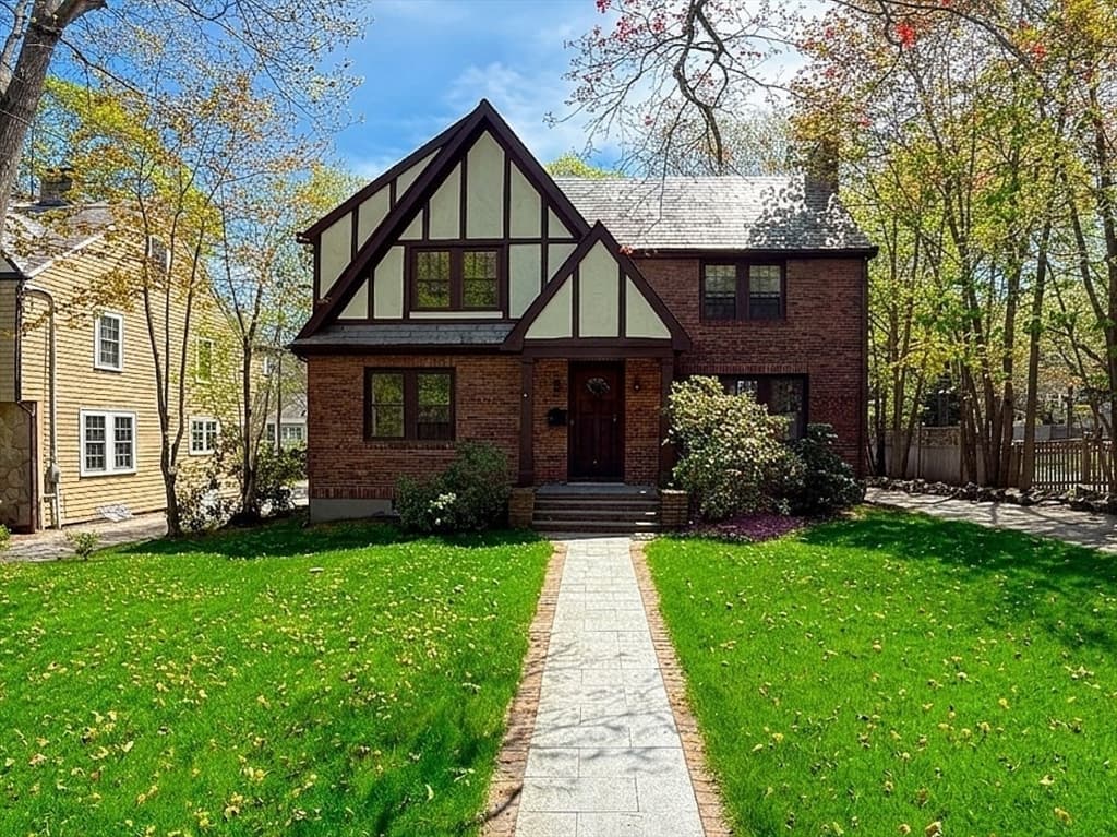 Single Family Residence at 46 Acacia Ave, Newton MA 02467, Newton, photo 2 of 42