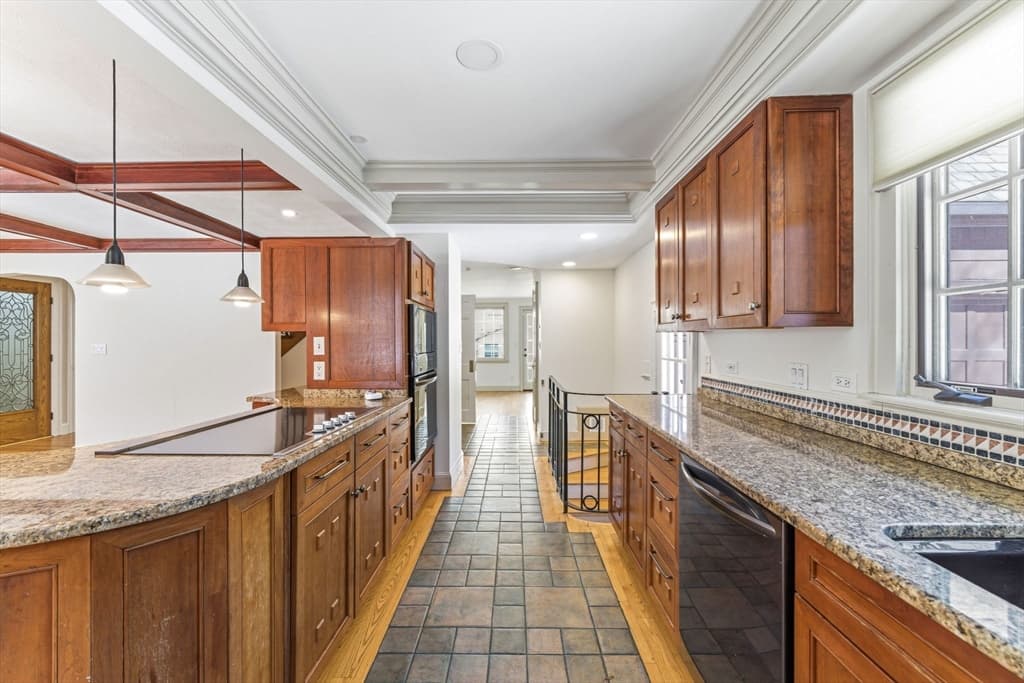 Single Family Residence at 46 Acacia Ave, Newton MA 02467, Newton, photo 6 of 42