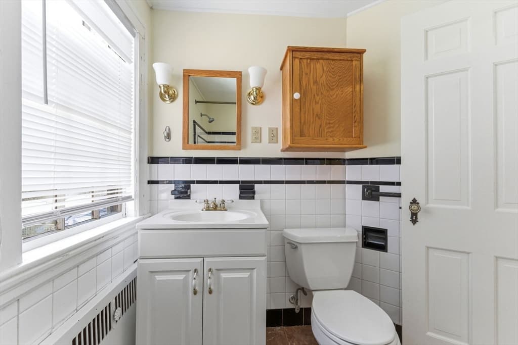 Single Family Residence at 46 Acacia Ave, Newton MA 02467, Newton, photo 28 of 42