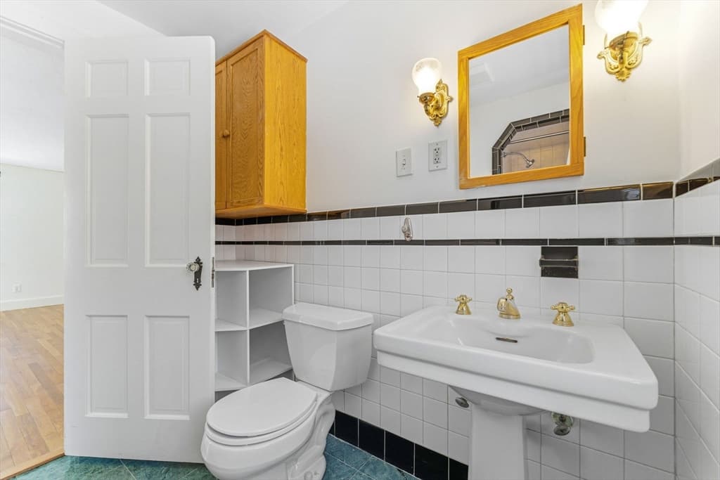 Single Family Residence at 46 Acacia Ave, Newton MA 02467, Newton, photo 29 of 42
