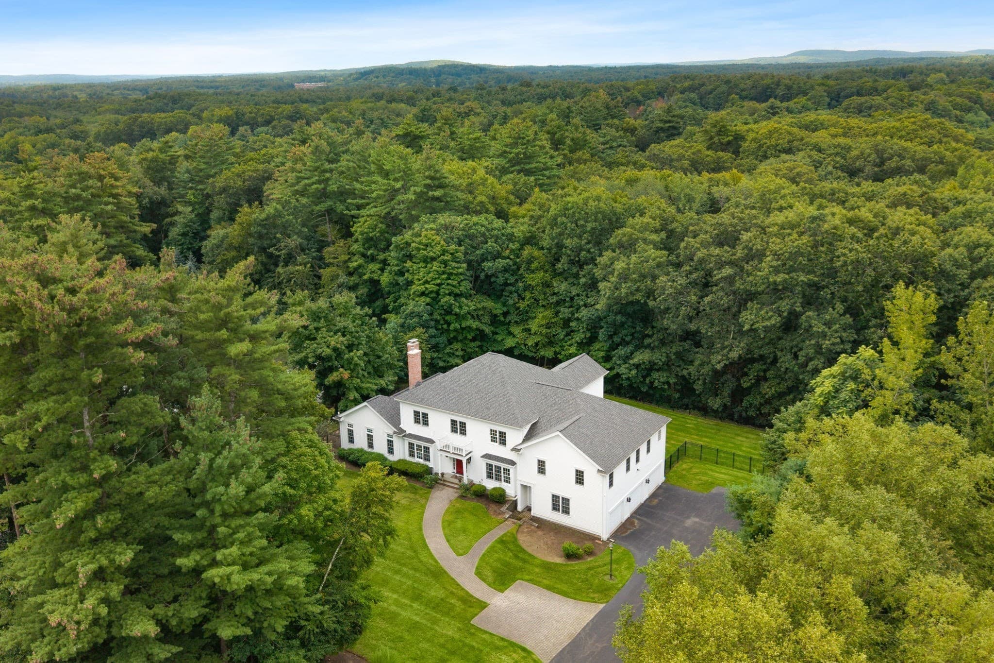 Single Family Residence at 19 Skyview Lane, Sudbury MA 01776, photo 3 of 21