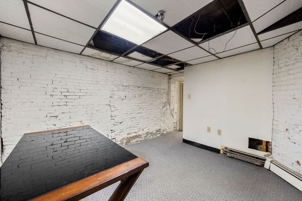 Condominium at 4 Derne St # 1, Boston MA 02114, photo 16 of 21