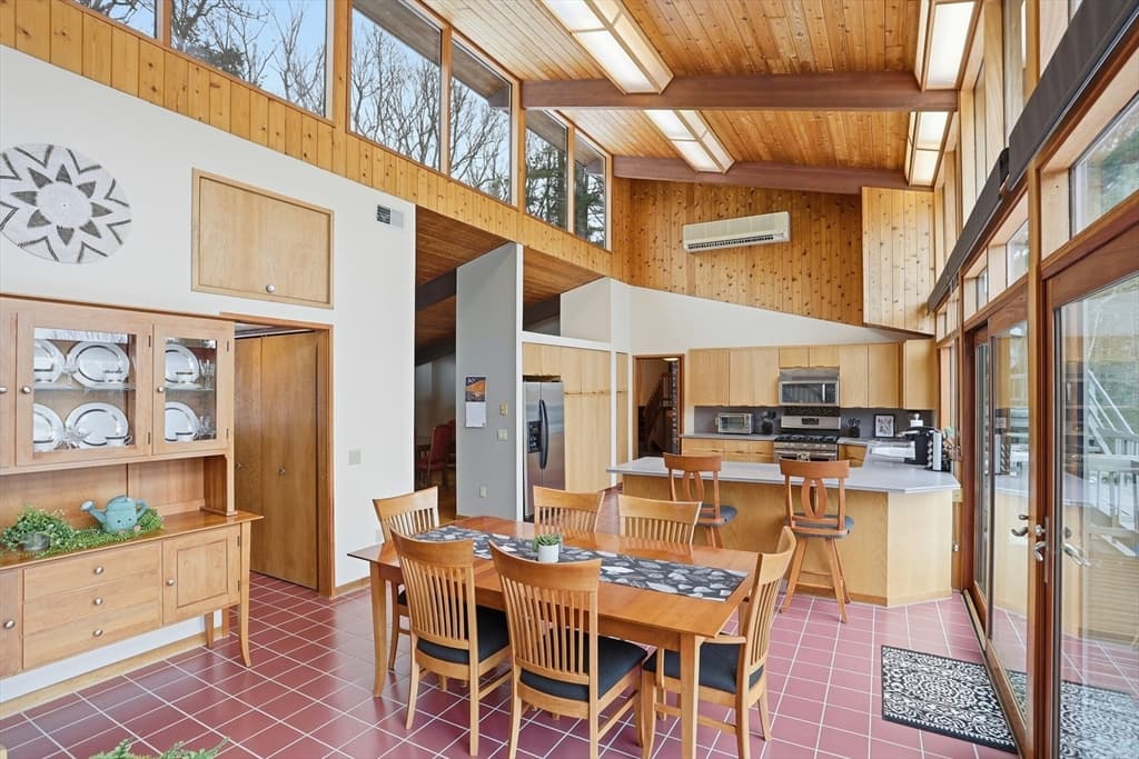 1090 North Road, Carlisle MA 01741 photo 6