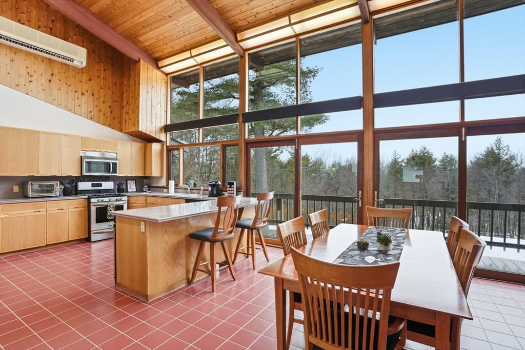 1090 North Road, Carlisle MA 01741 photo 9