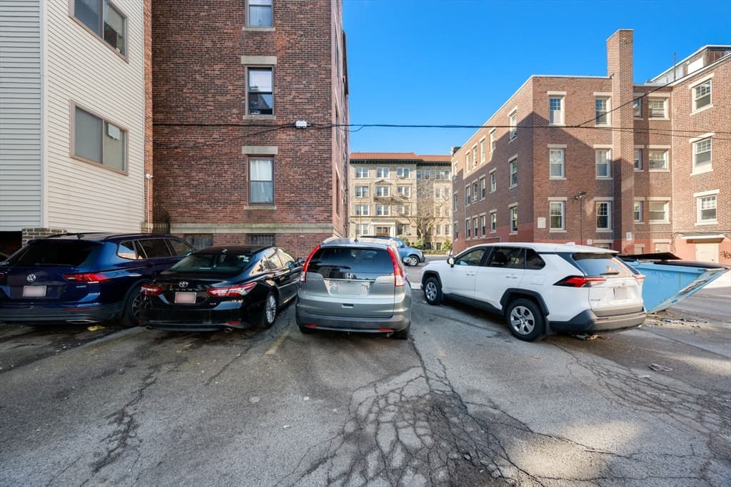 Condominium at 1263 Commonwealth Ave # 4, Boston MA 02134, photo 16 of 17