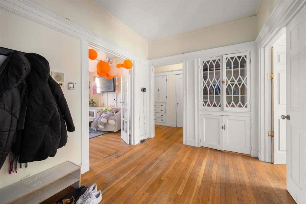 Condominium at 1263 Commonwealth Ave # 4, Boston MA 02134, photo 14 of 17
