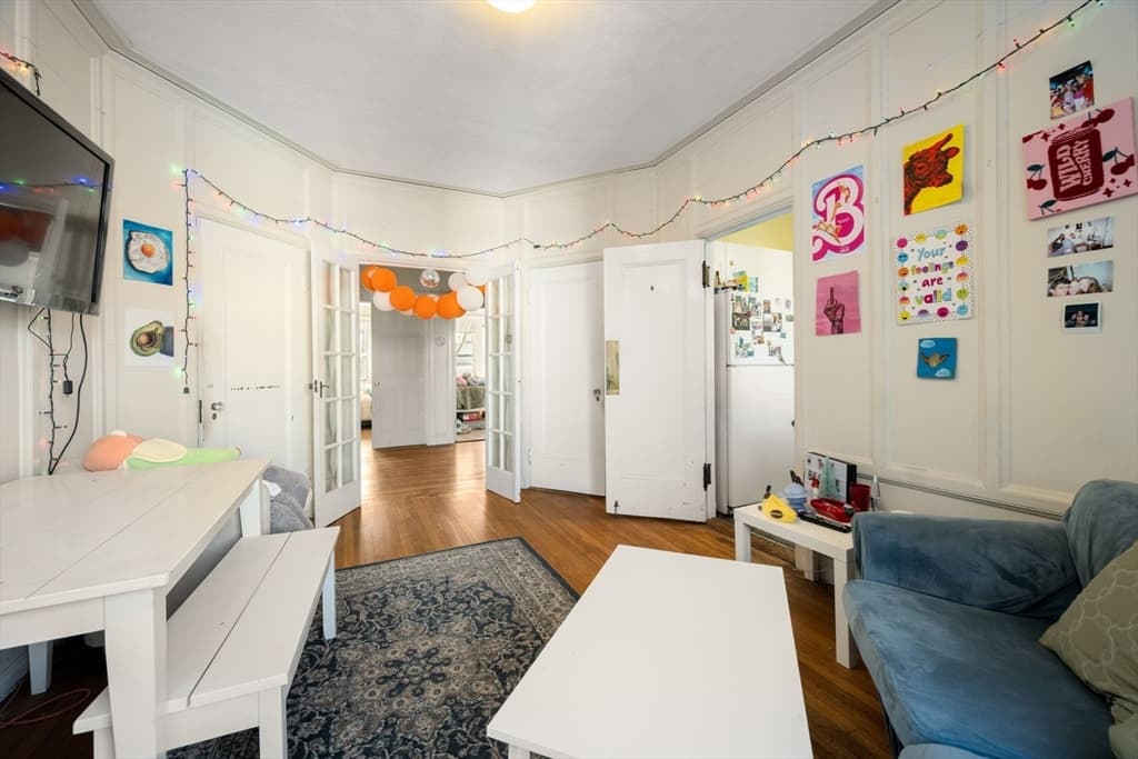 Condominium at 1263 Commonwealth Ave # 4, Boston MA 02134, photo 11 of 17