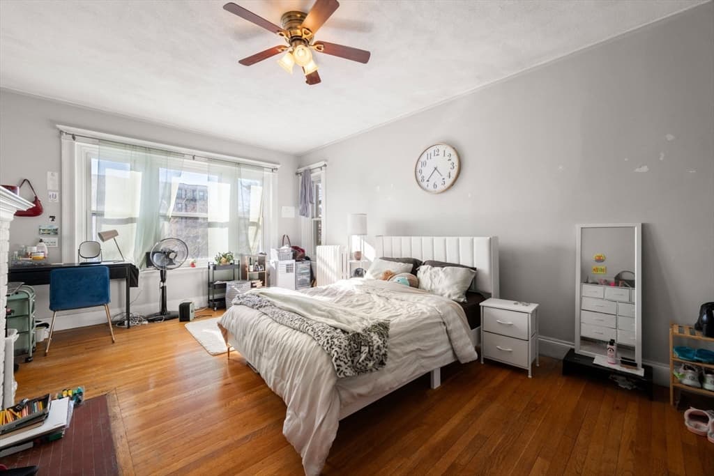 Condominium at 1263 Commonwealth Ave # 4, Boston MA 02134, photo 8 of 17
