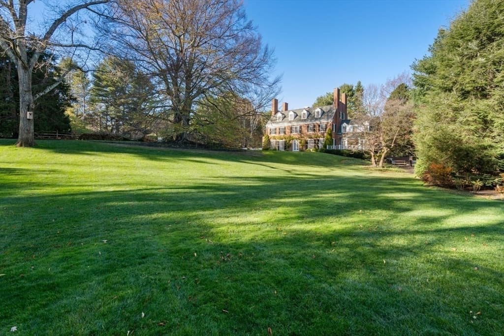 71 Sears Road, Brookline MA 02445 photo 15