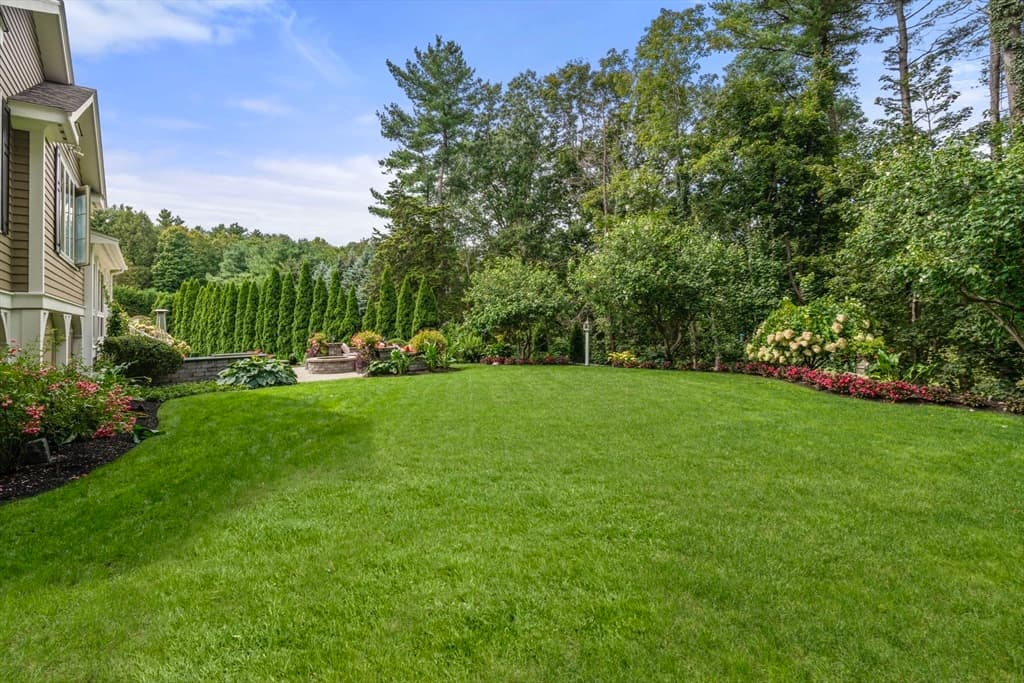 11 Hillcrest Road, Weston MA 02493 photo 4