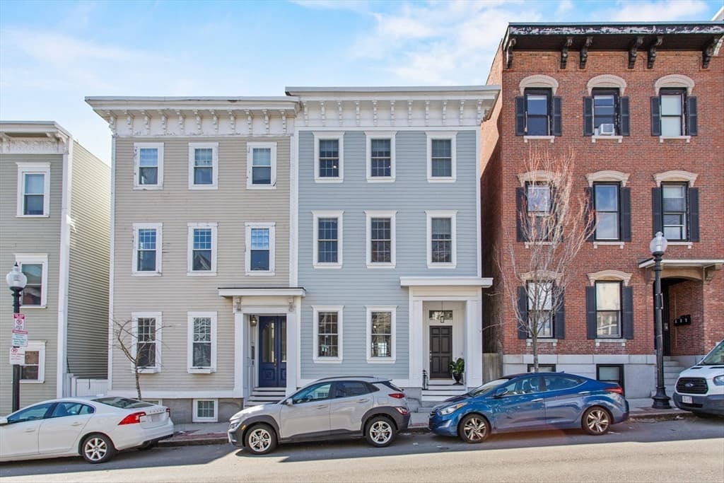 Single Family Residence at 274 Bunker Hill Street, Boston MA 02129, photo 2 of 39