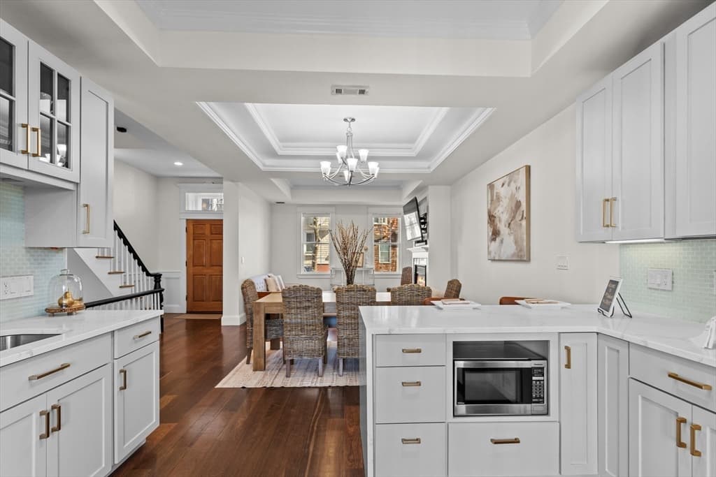 Single Family Residence at 274 Bunker Hill Street, Boston MA 02129, photo 12 of 39