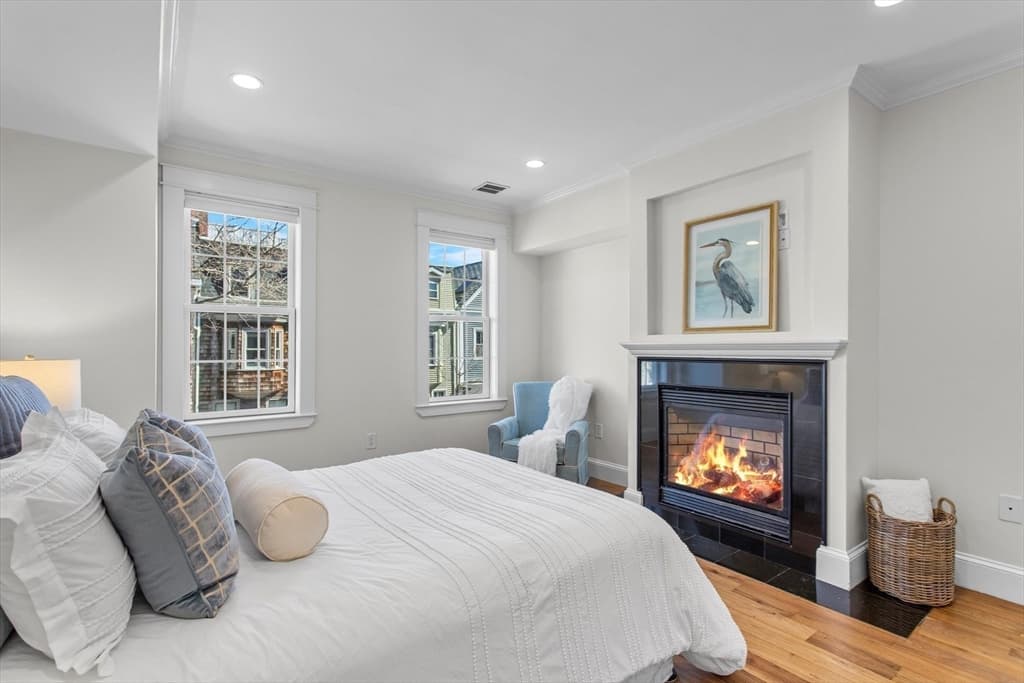 Single Family Residence at 274 Bunker Hill Street, Boston MA 02129, photo 22 of 39