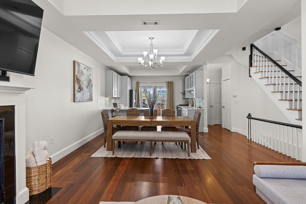 Single Family Residence at 274 Bunker Hill Street, Boston MA 02129, photo 7 of 39