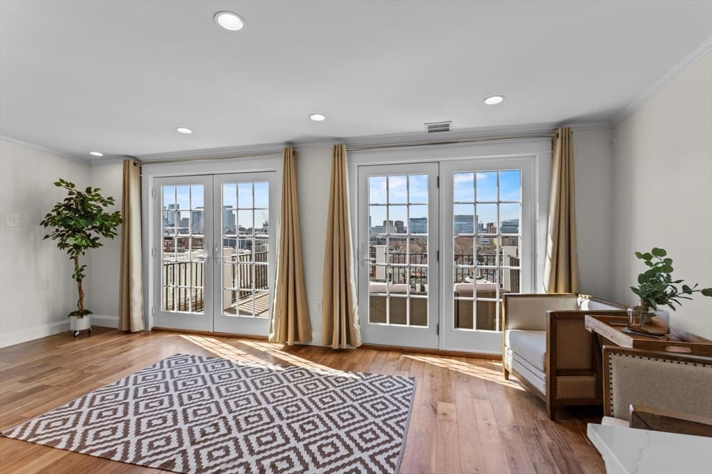 Single Family Residence at 274 Bunker Hill Street, Boston MA 02129, photo 28 of 39