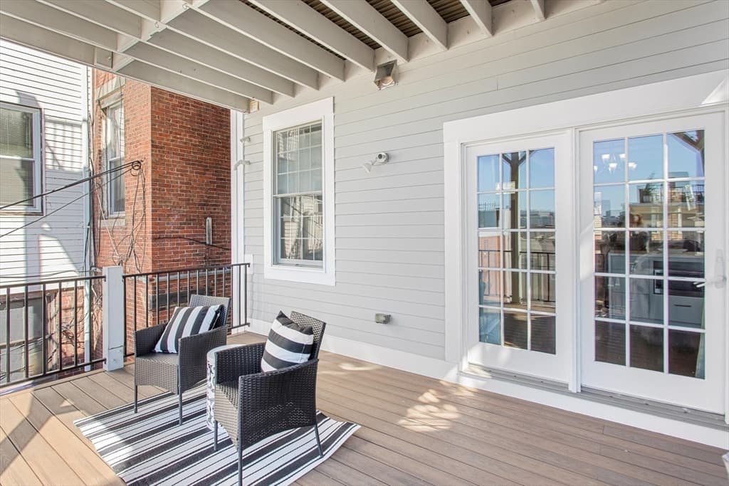 Single Family Residence at 274 Bunker Hill Street, Boston MA 02129, photo 18 of 39