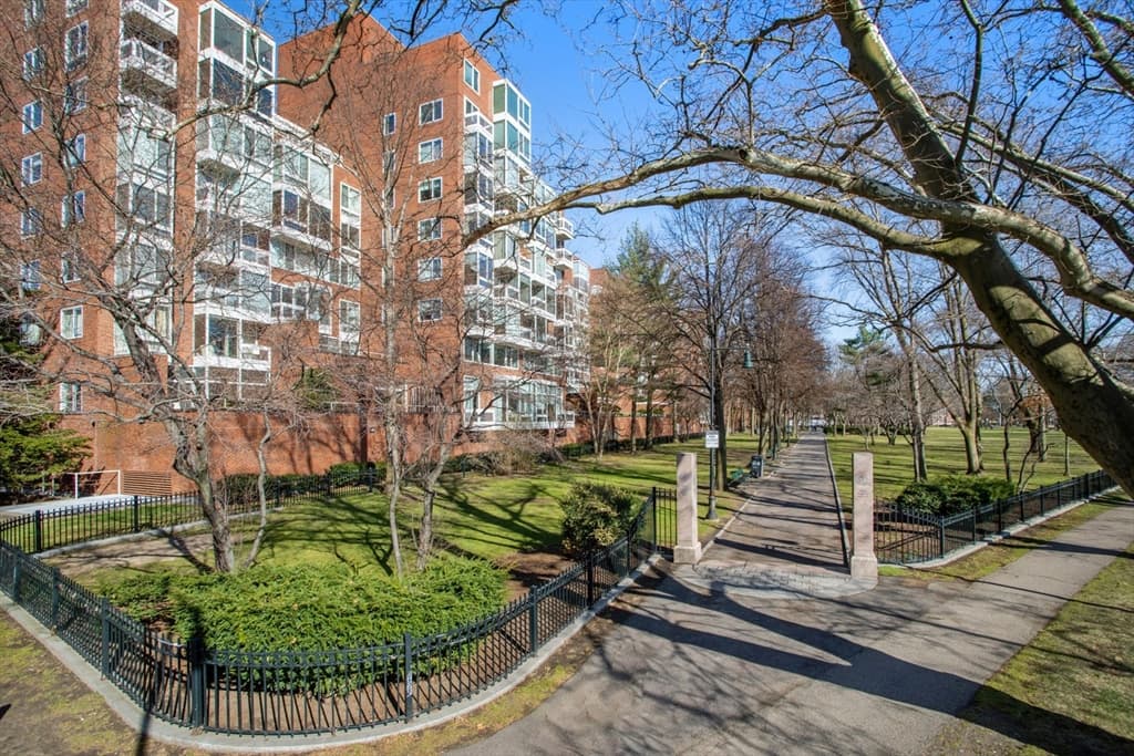 975 Memorial Drive # 211, Cambridge MA 02138 photo 27