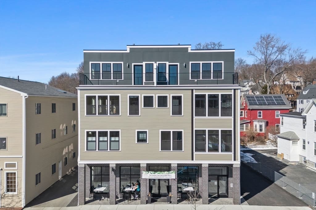 Condominium at 421 High St # 203B, Medford MA 02155, Medford, photo 2 of 26