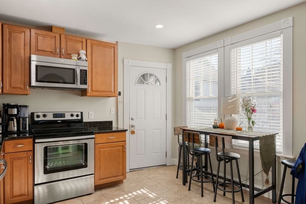 Condominium at 76 Taft Ave # 1, Newton MA 02465, photo 2 of 27