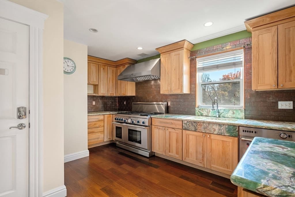 Condominium at 76 Taft Ave # 2, Newton MA 02465, photo 2 of 41