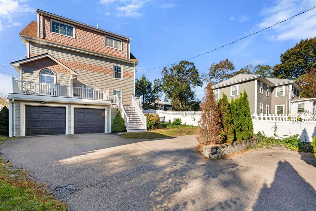 76 Taft Ave, Newton MA 02465
