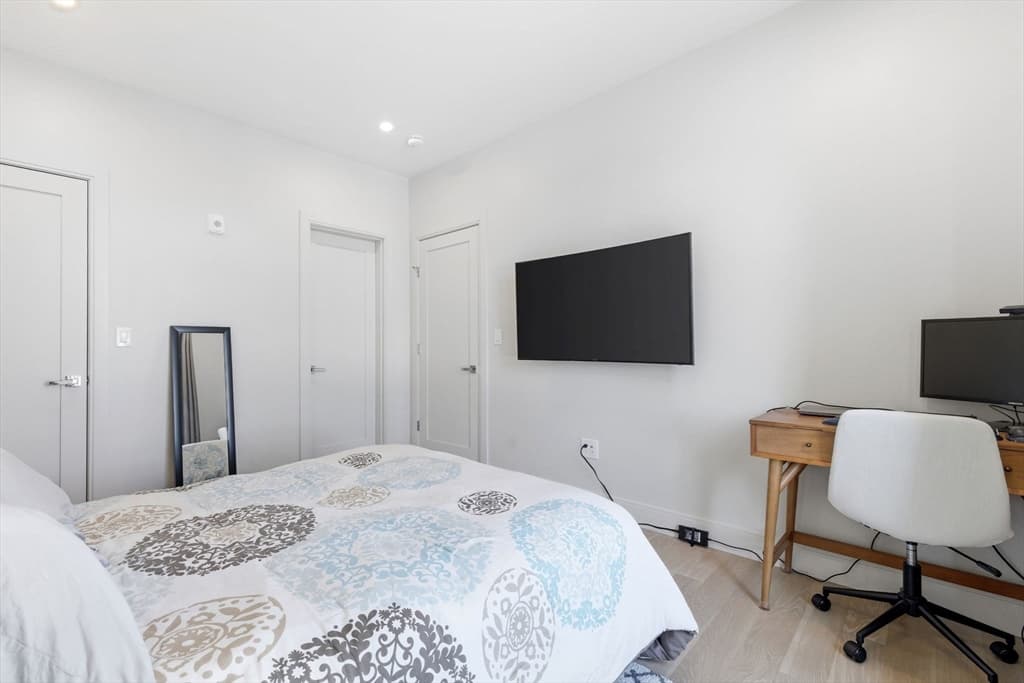 Condominium at 85 Myrtle St # 106, Quincy MA 02171, photo 17 of 34