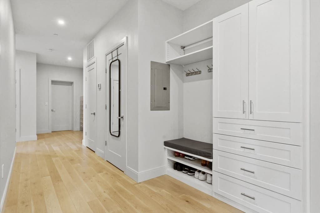 Condominium at 85 Myrtle St # 106, Quincy MA 02171, photo 9 of 34