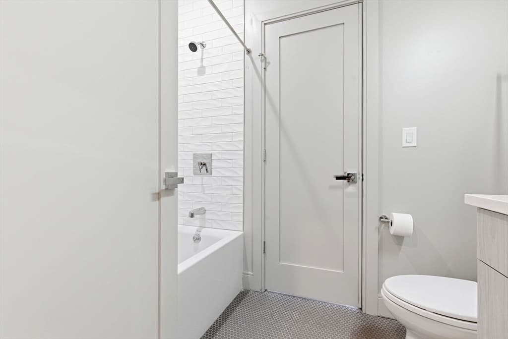Condominium at 85 Myrtle St # 106, Quincy MA 02171, photo 18 of 34
