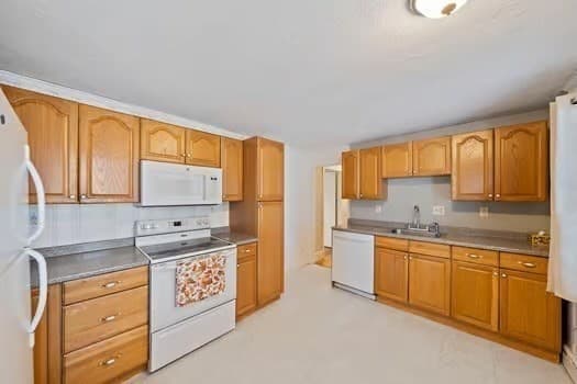 Single Family Residence at 630 North St, Weymouth MA 02189, photo 27 of 42