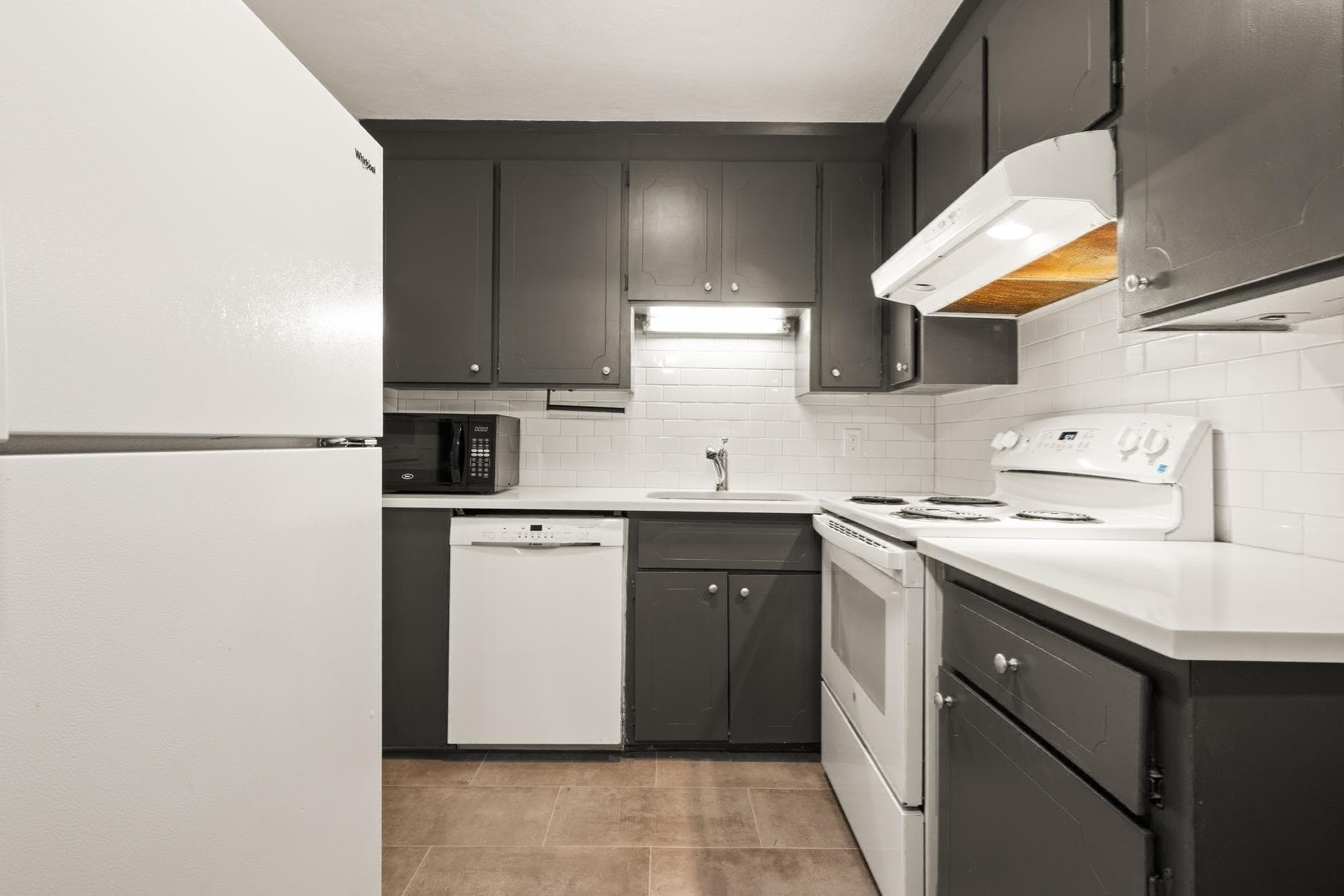 Condominium at 15 Cass Street # 3, Boston MA 02132, photo 6 of 33
