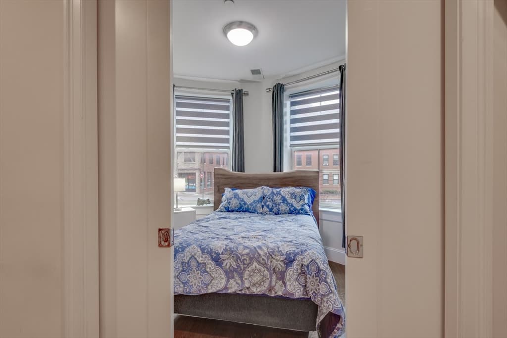 Condominium at 652 Massachusetts Ave # 2, Boston MA 02118, Boston, photo 15 of 19