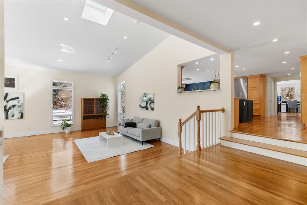 Single Family Residence at 1 Maureen Rd, Lexington MA 02420, Lexington, photo 10 of 40
