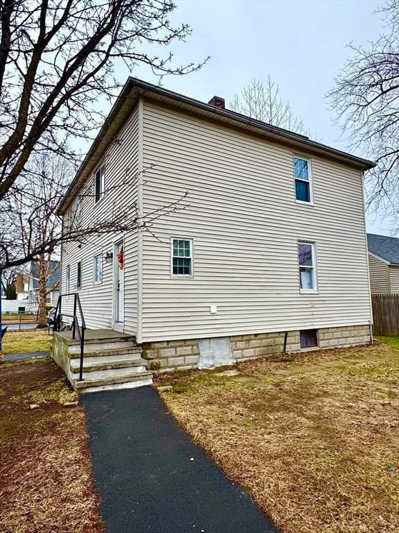 Single Family Residence at 34 Savoy Ave, Springfield MA 01104, Springfield, photo 32 of 35