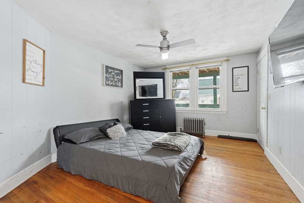 Single Family Residence at 34 Savoy Ave, Springfield MA 01104, Springfield, photo 9 of 35