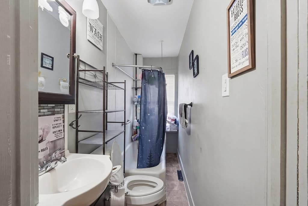 22 Vigeant St, Ware MA 01802 photo 8