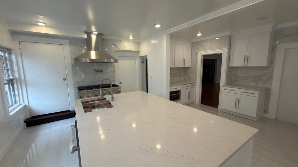 194 Sumner Ave, Springfield MA 01108 photo 6