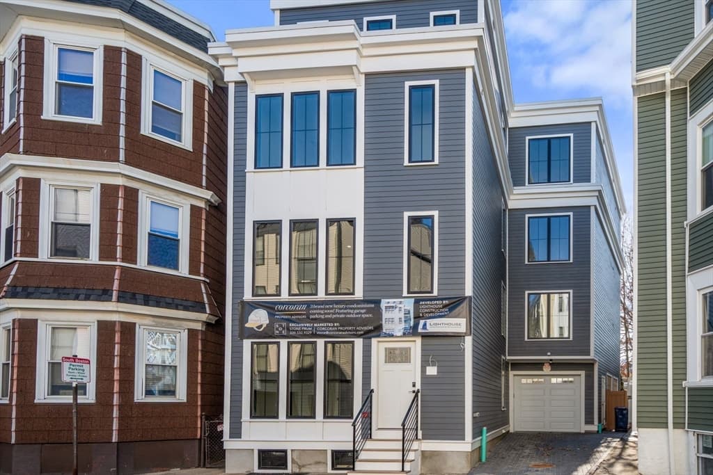 Condominium at 34 Vinton Street, Boston MA 02127, photo 22 of 32