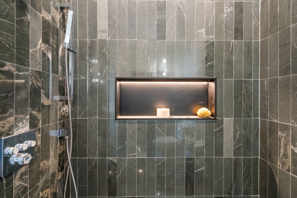 Condominium at 34 Vinton Street, Boston MA 02127, photo 11 of 32
