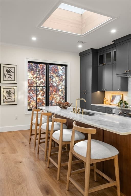 Condominium at 34 Vinton Street, Boston MA 02127, photo 4 of 32