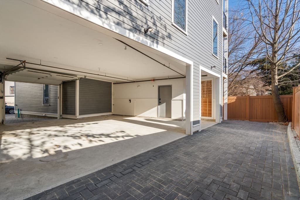 Condominium at 34 Vinton Street, Boston MA 02127, photo 25 of 32