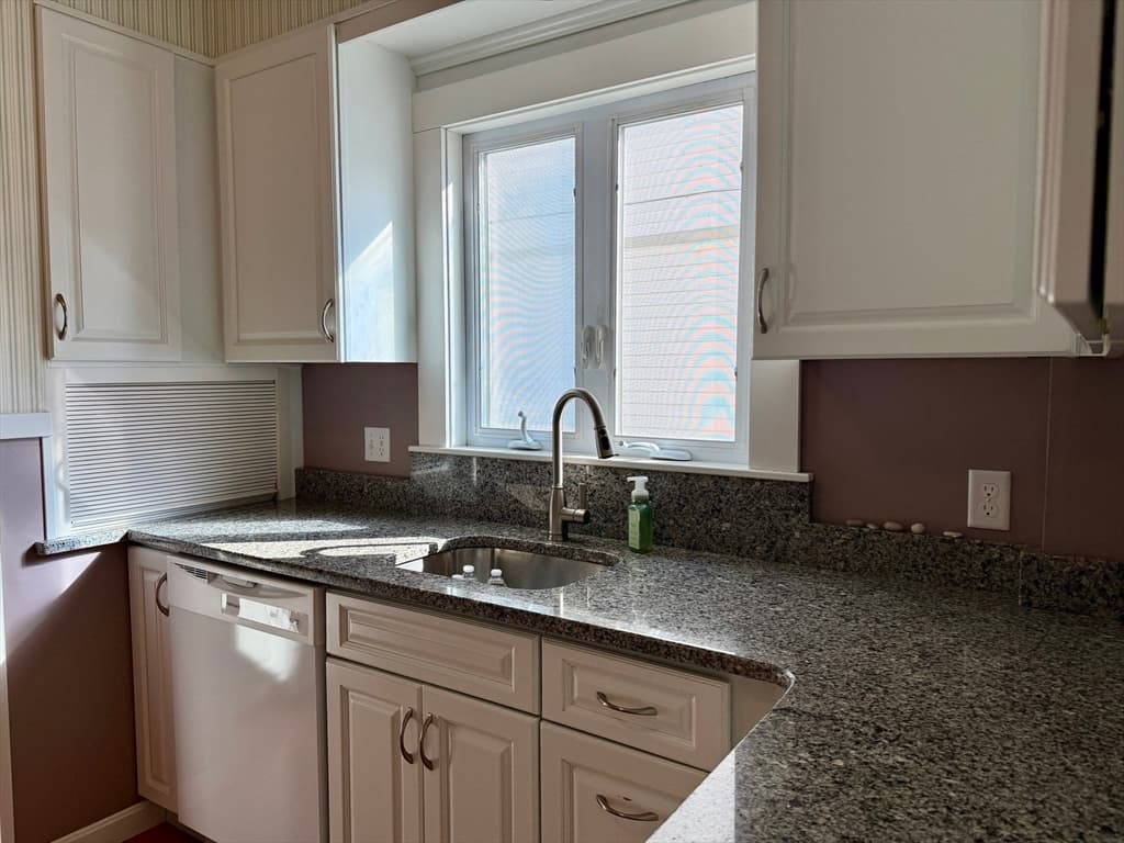 Single Family Residence at 32 Priscilla St, New Bedford MA 02740, New Bedford, photo 17 of 32