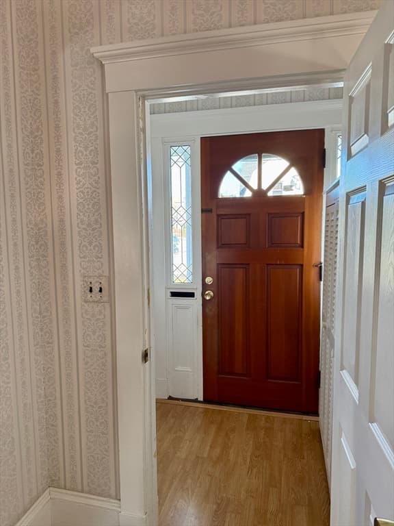 Single Family Residence at 32 Priscilla St, New Bedford MA 02740, New Bedford, photo 9 of 32